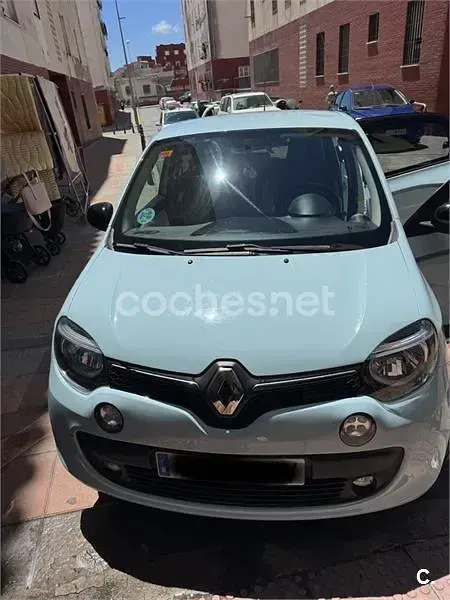 Usado Renault Twingo Intens 70 CV (51 kW) 2019 Azul Utilitario