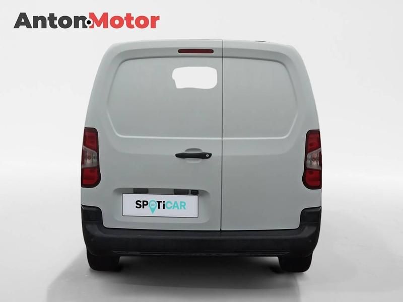 Usado Peugeot Partner Premium 128 CV (94 kW) 2021 Blanco Monovolumen