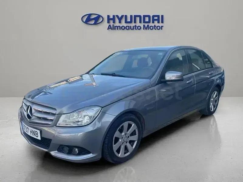 Usado Mercedes C200 136 CV (100 kW) 2012 Gris / plata Familiar
