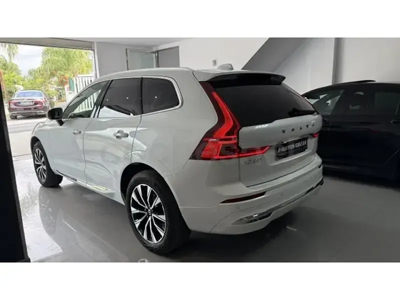 Usado Volvo XC60 Plus 197 CV (144 kW) 2022 Blanco SUV