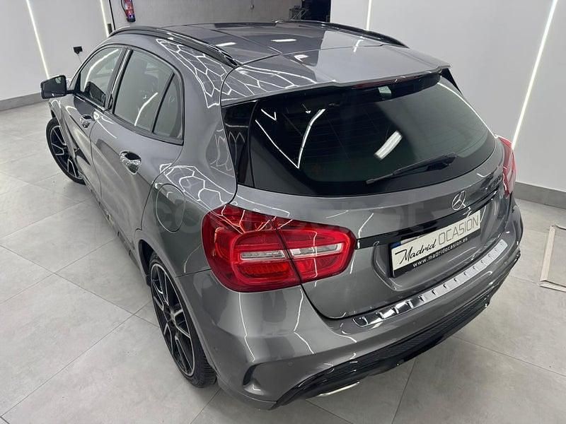 Usado Mercedes GLA220 AMG line 170 CV (125 kW) 2015 Gris / plata SUV