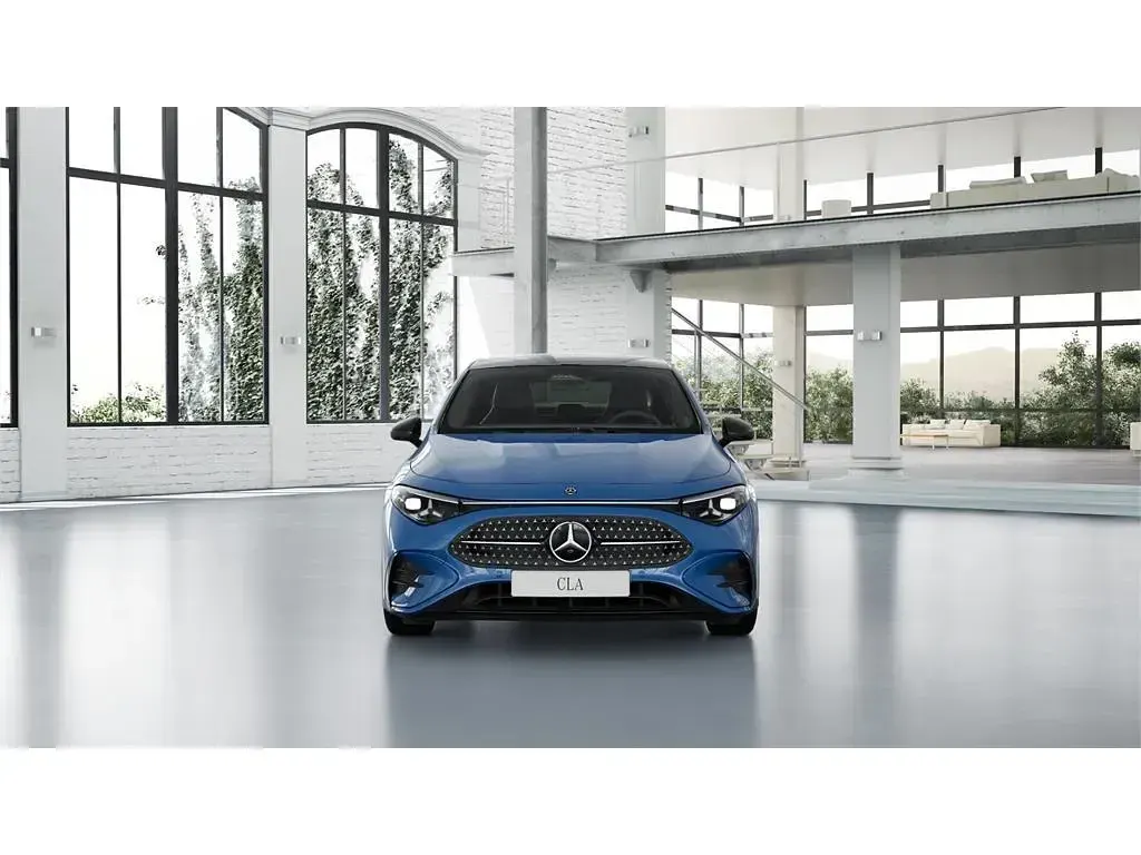 Nuevo Mercedes CLA180 136 CV (100 kW) 2025 Azul claro Berlina