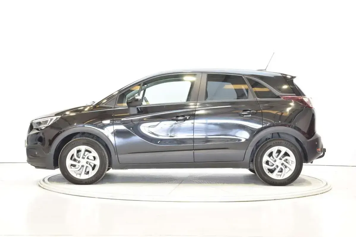Usado Opel Crossland X Selective 99 CV (72 kW) 2017 Negro SUV