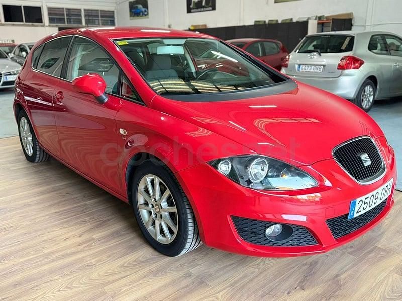 Usado Seat Leon Style 125 CV (91 kW) 2009 Rojo Utilitario