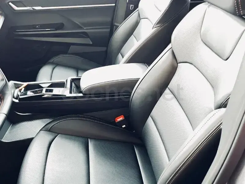 Nuevo KGM Torres 204 CV (150 kW) 2026 Gris / plata SUV