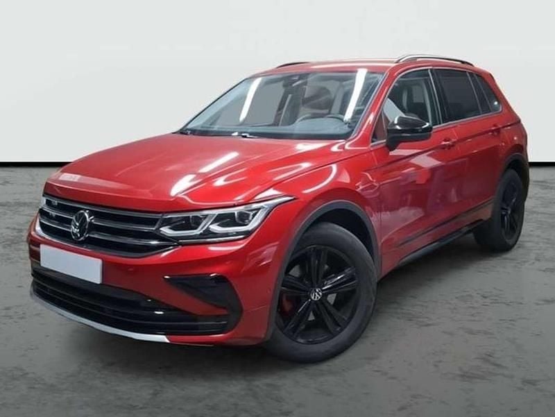 Usado VW Tiguan Sportline 150 CV (110 kW) 2022 Rojo SUV