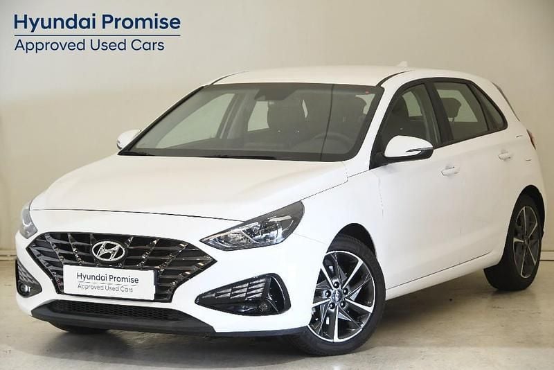 Otro Usado 2024 Hyundai i30 Berlina | 19.100 € (Precio justo) - Imagen 1/4