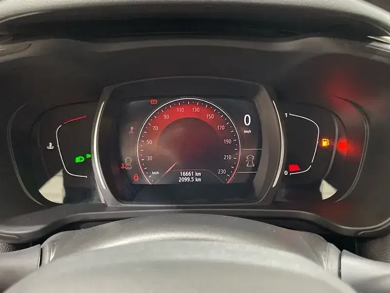 Usado Renault Kadjar LIMITED 140 CV (102 kW) 2021 Negro SUV