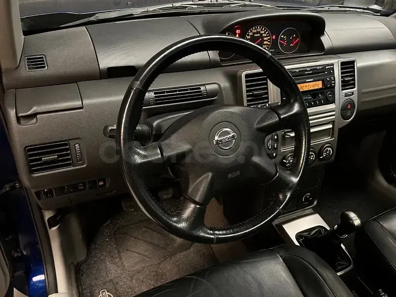 Usado Nissan X-Trail 136 CV (100 kW) 2005 Azul SUV