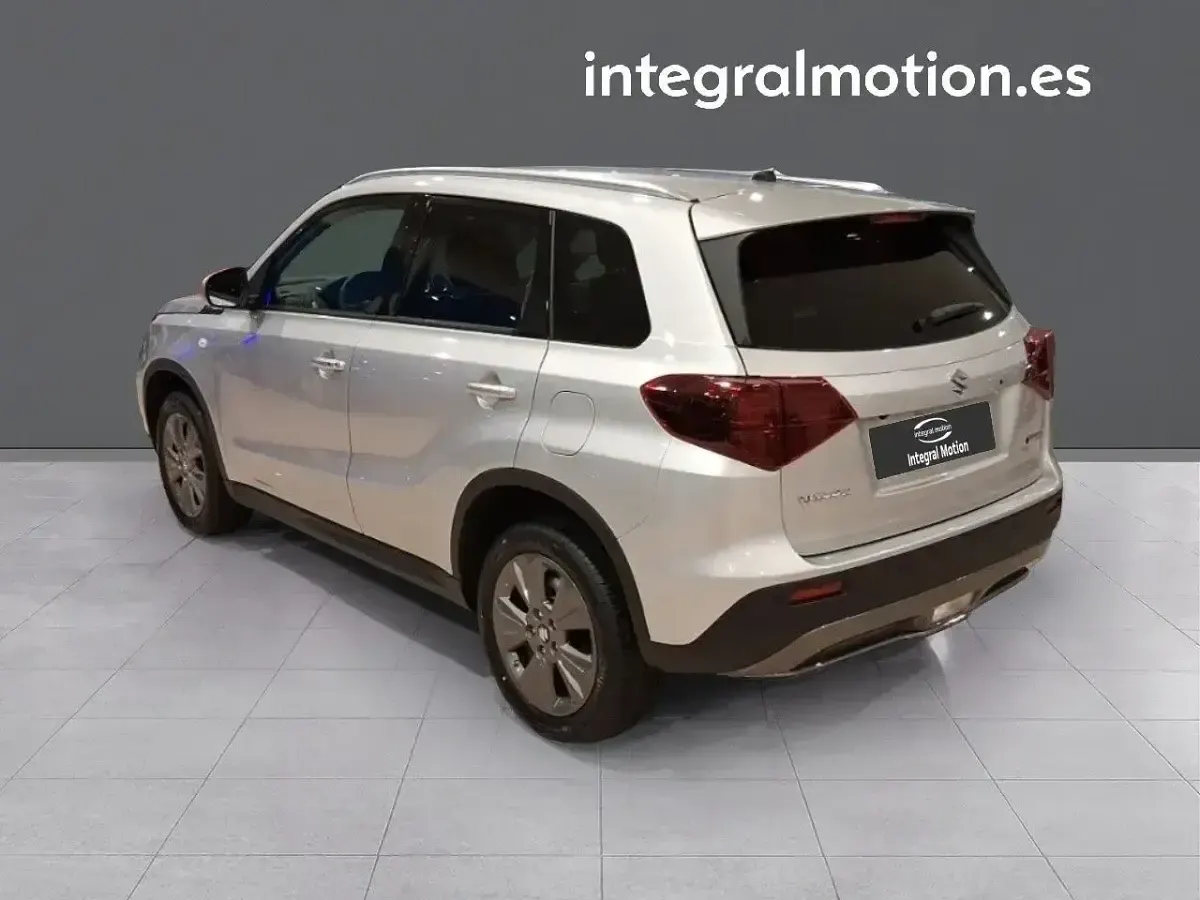 Nuevo Suzuki Vitara 110 CV (80 kW) 2026 Gris SUV