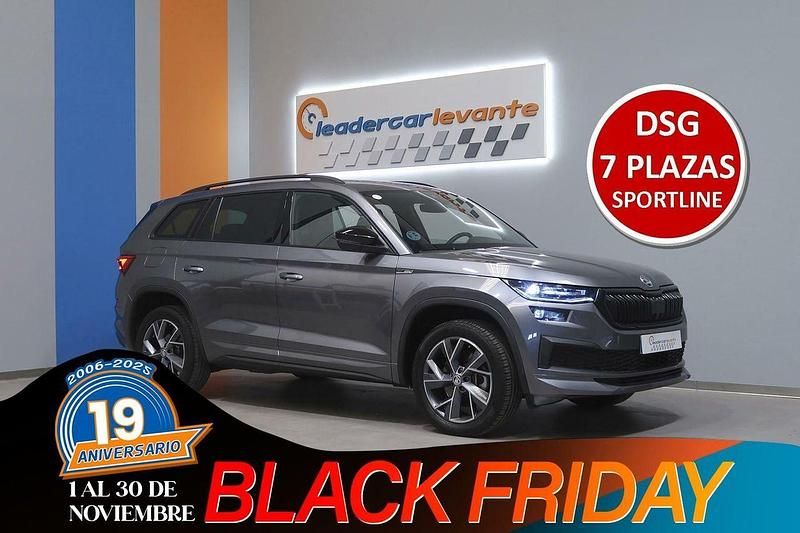 Gris Usado 2023 Skoda Kodiaq SportLine SUV | 32.900 € (Un poco caro) - Imagen 1/4
