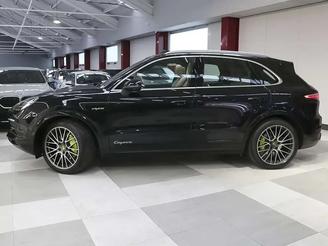Usado Porsche Cayenne 462 CV (339 kW) 2020 Negro SUV