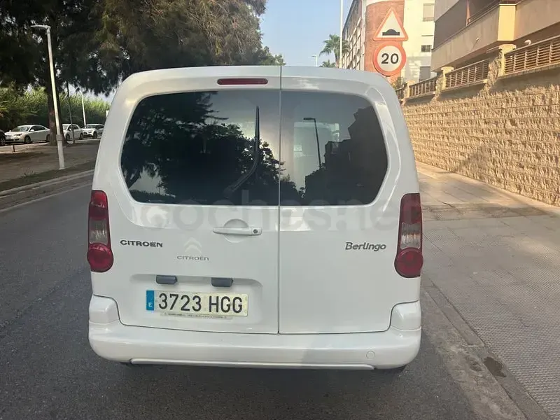 Usado Citroën Berlingo XTR 100 CV (73 kW) 2016 Blanco Monovolumen