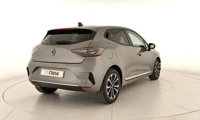 Usado Renault Clio V Techno 91 CV (66 kW) 2024 Gris Berlina