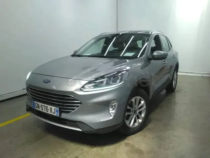 Usado Ford Kuga ST-Line X 225 CV (165 kW) 2023 Gris / plata SUV