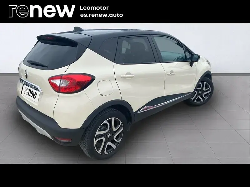 Usado Renault Captur XMOD 120 CV (88 kW) 2016 Gris SUV