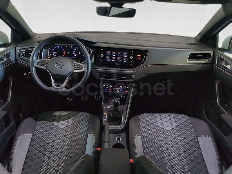 Usado VW Polo R-line 95 CV (69 kW) 2023 Blanco Utilitario