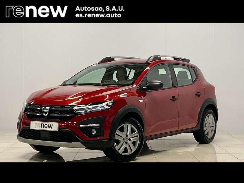 Usado Dacia Sandero Essentiel 101 CV (74 kW) 2022 Rojo Berlina