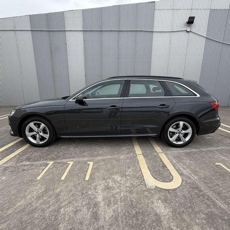 Usado Audi A4 Advanced 163 CV (119 kW) 2021 Gris Familiar
