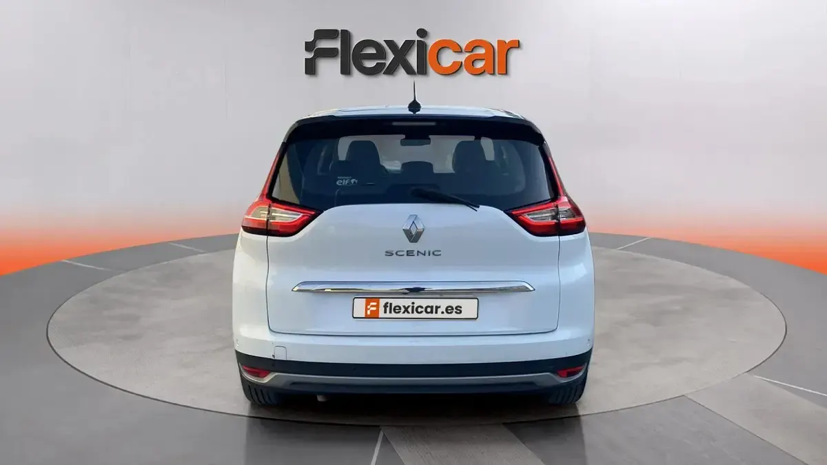 Usado Renault Grand Scénic IV Black Edition 140 CV (102 kW) 2019 Blanco Monovolumen