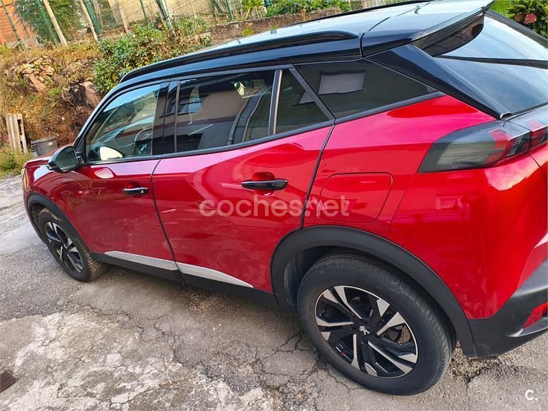 Usado Peugeot 2008 Allure 130 CV (95 kW) 2020 Rojo SUV