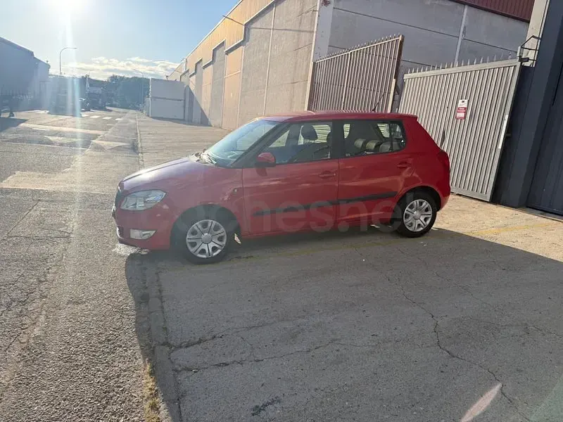 Occasion Skoda Fabia 90 PK (66 kW) 2011 Rood Sedan