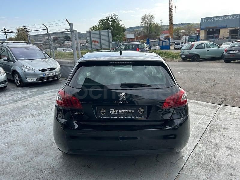 Usado Peugeot 308 Allure 125 CV (91 kW) 2014 Negro Berlina