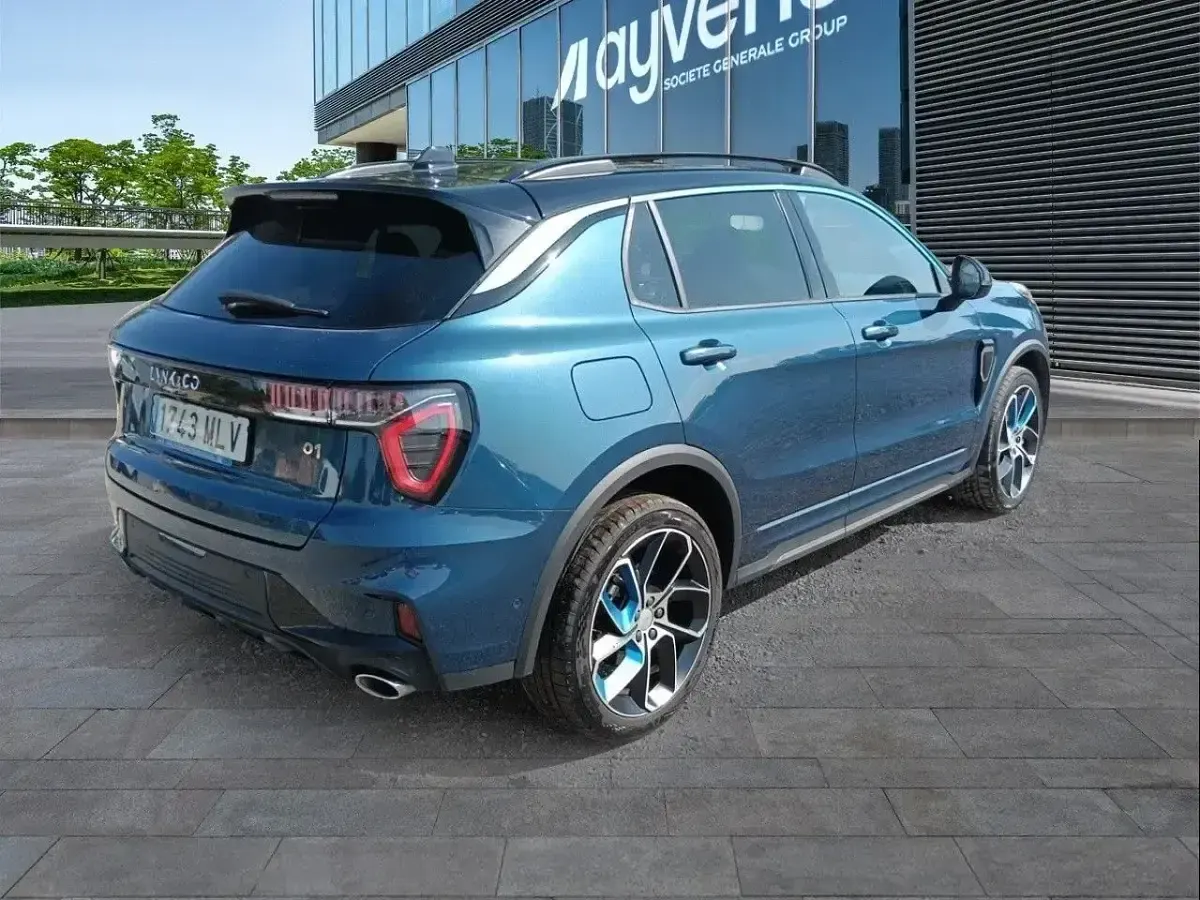 Usado Lynk & Co 01 261 CV (191 kW) 2023 Azul SUV