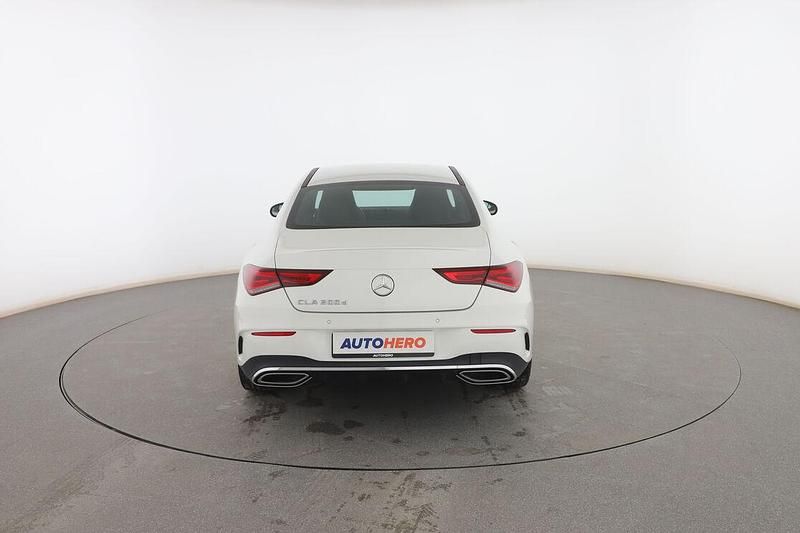 Usado Mercedes CLA200 AMG line 150 CV (110 kW) 2022 Blanco Berlina