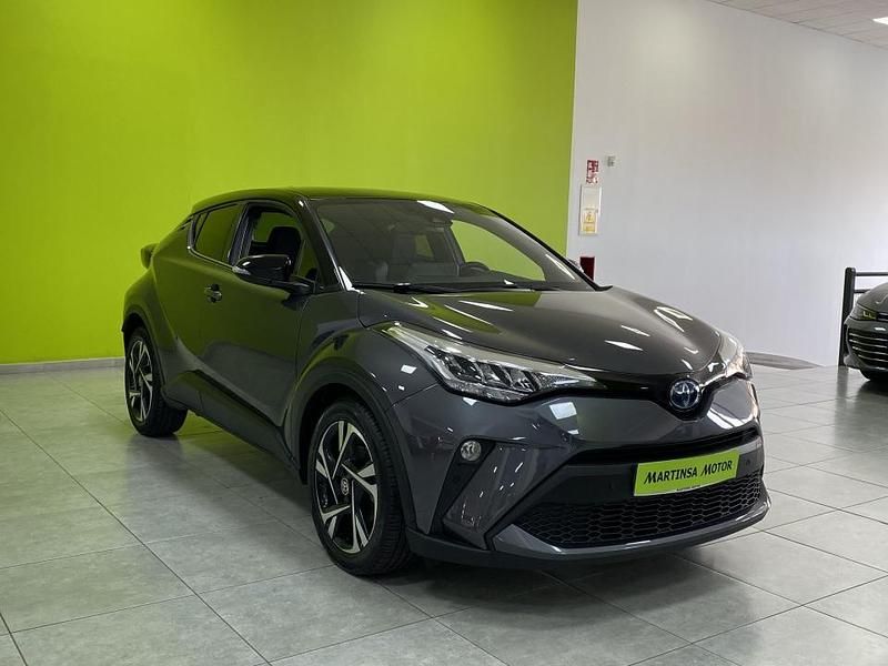 Usado Toyota C-HR Advance 122 CV (89 kW) 2022 Gris SUV