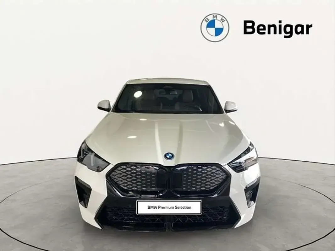 Usado BMW iX2 230 kW (313 CV) 2025 Blanco SUV
