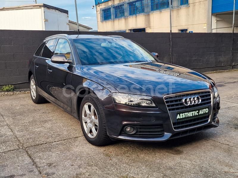 Usado Audi A4 Premium 143 CV (105 kW) 2011 Negro Familiar