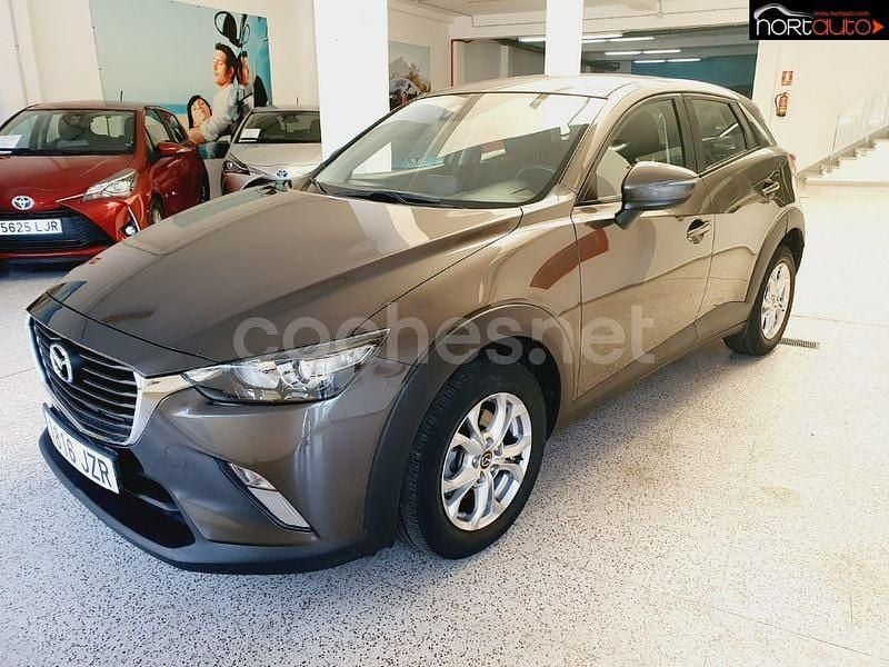 Usado Mazda CX-3 Style 120 CV (88 kW) 2017 Gris / plata SUV