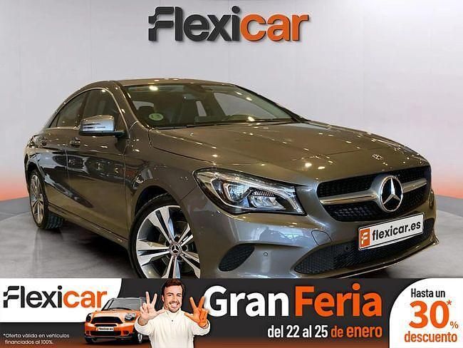 Usado Mercedes CLA200 136 CV (100 kW) 2018 Gris Berlina