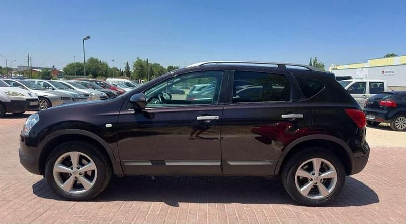Usado Nissan Qashqai Premium Edition 150 CV (110 kW) 2010 Burdeos SUV