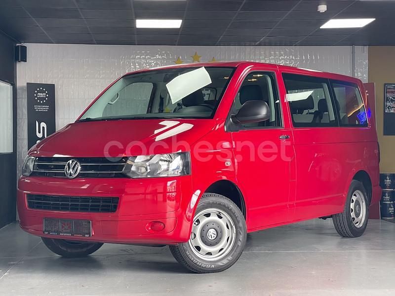 Rojo Usado 2014 VW Multivan Startline Monovolumen | 24.990 € (Buen precio) - Imagen 1/4