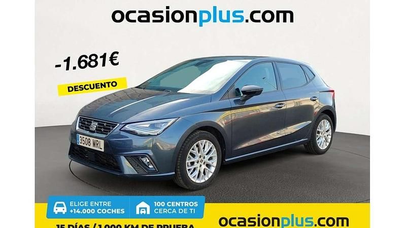 Gris Usado 2024 Seat Ibiza FR Utilitario | 16.182 € (Precio justo) - Imagen 1/4