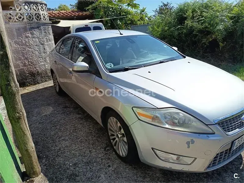 Usado Ford Mondeo Titanium 140 CV (102 kW) 2008 Gris / plata Berlina