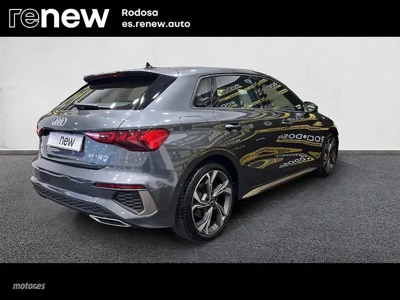Usado Audi A3 Comfort 150 CV (110 kW) 2021 Gris Berlina