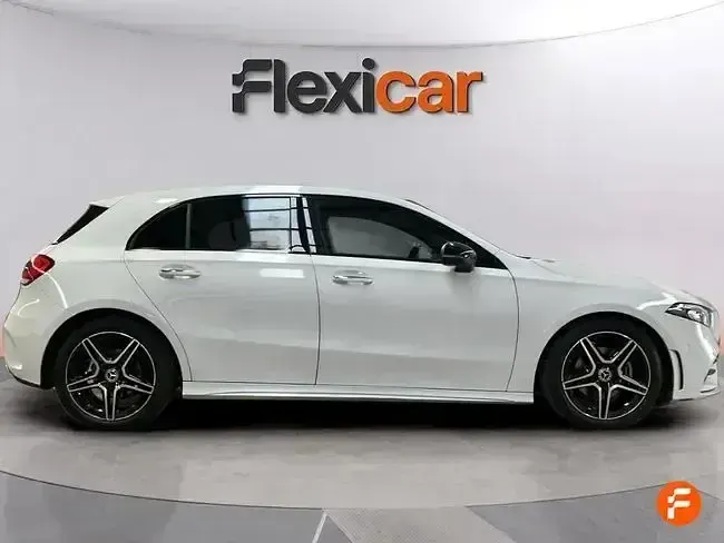 Käytetty Mercedes A200 150 HP (110 kW) 2022 Valkoinen Sedan