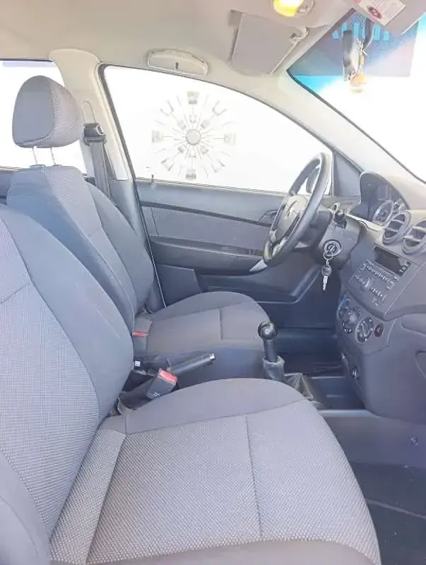 Usado Chevrolet Aveo LS 101 CV (74 kW) 2011 Blanco Utilitario
