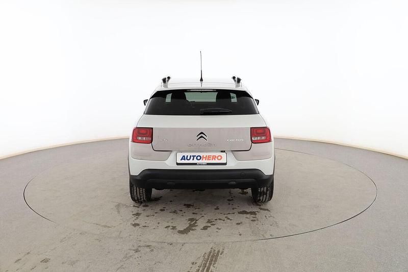 Używany Citroën C4 Shine 109 KM (80 kW) 2017 Biały SUV