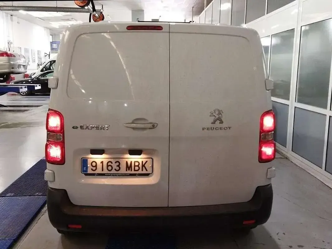 Usado Peugeot e-Expert Premium 100 kW (136 CV) 2022 Van