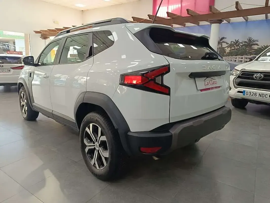 Usado Dacia Duster Expression 131 CV (96 kW) 2024 Blanco SUV