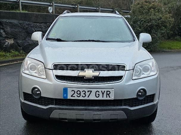 Usado Chevrolet Captiva LS 127 CV (93 kW) 2010 Gris / plata SUV
