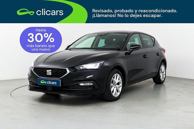 Usado Seat Leon Style 115 CV (84 kW) 2021 Negro Berlina