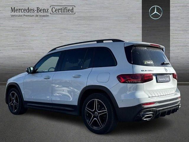 Usado Mercedes GLB200 AMG line 150 CV (110 kW) 2023 Blanco SUV