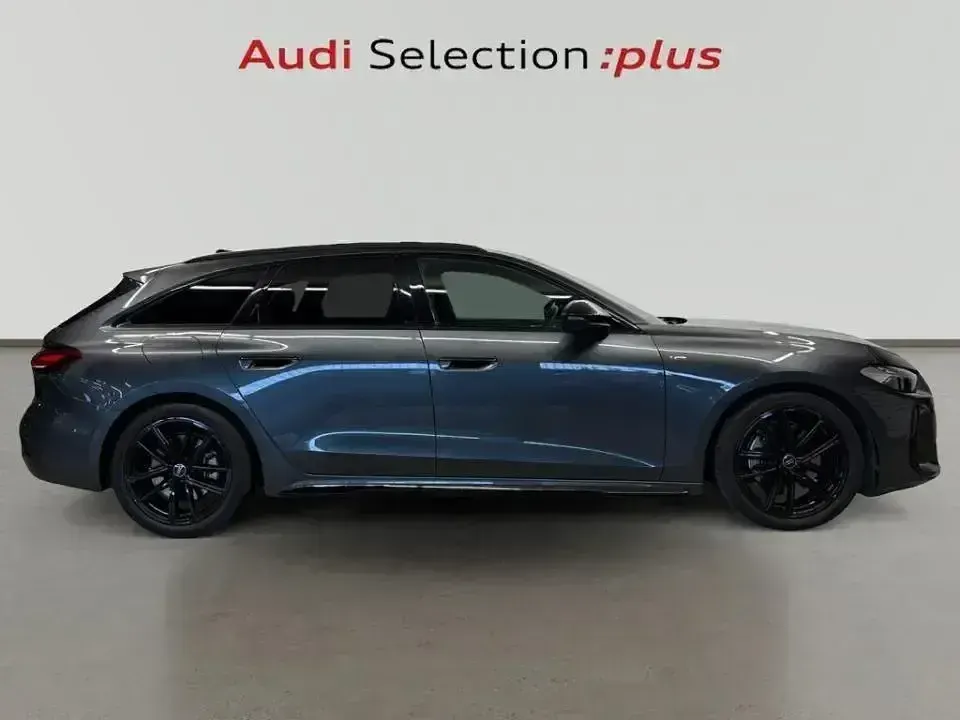 Usado Audi A5 204 CV (150 kW) 2025 Gris Familiar