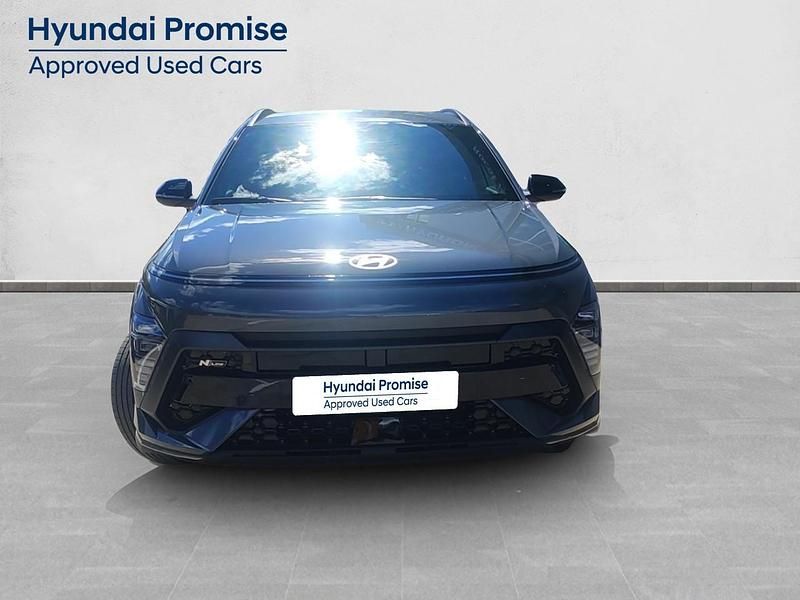 Usado Hyundai Kona N Line 138 CV (101 kW) 2025 Gris / plata SUV
