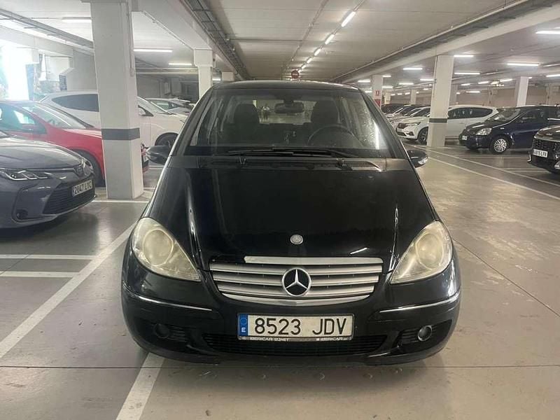 Usado Mercedes A200 136 CV (100 kW) 2006 Negro Utilitario